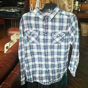 Double pocket, plaid button down